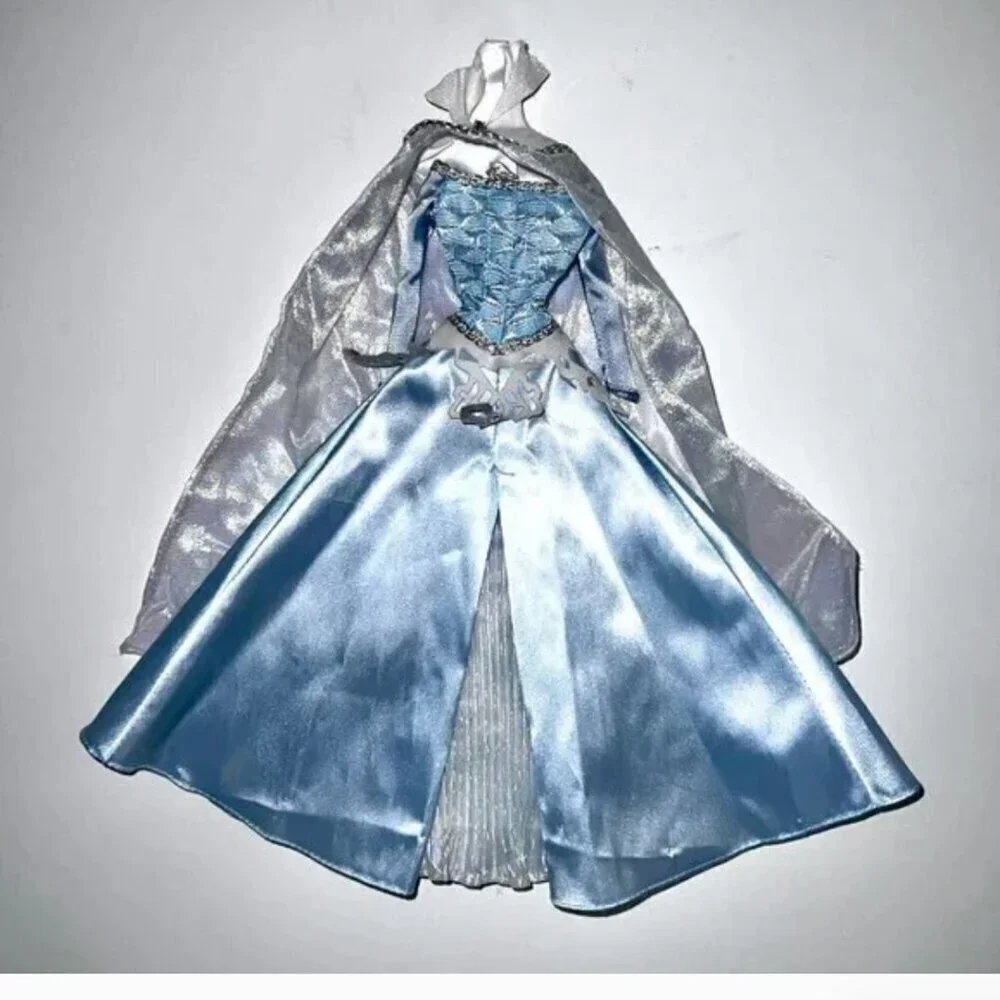Disney Sleeping Beauty Winter Frost Blue Gown Doll Dress 2 Capes Barbie Size